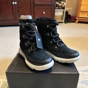 SOREL Explorer II Joan Waterproof Boots S7 NWT